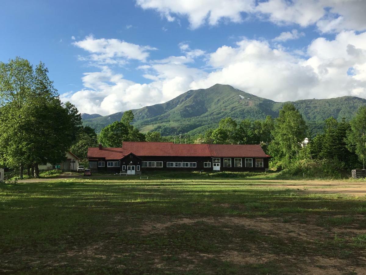 Хостел Karimpani Niseko Fujiyama Экстерьер фото