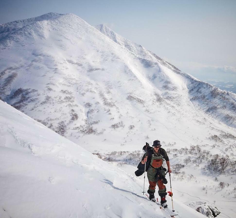 Хостел Karimpani Niseko Fujiyama Экстерьер фото